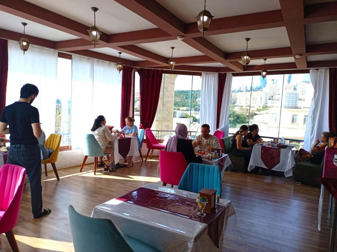 Avi Hotel Baku Eksteriør bilde