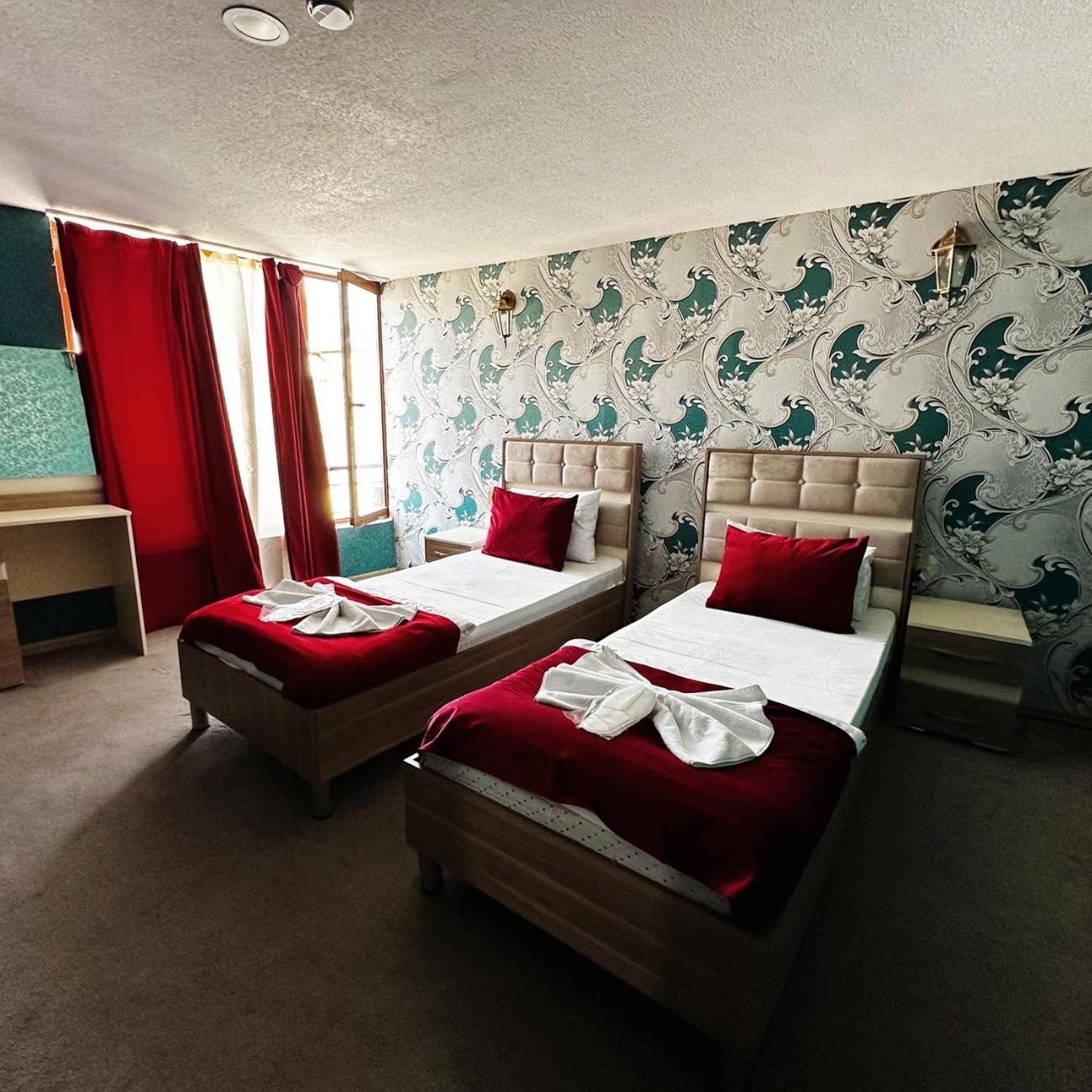 Avi Hotel Baku Eksteriør bilde