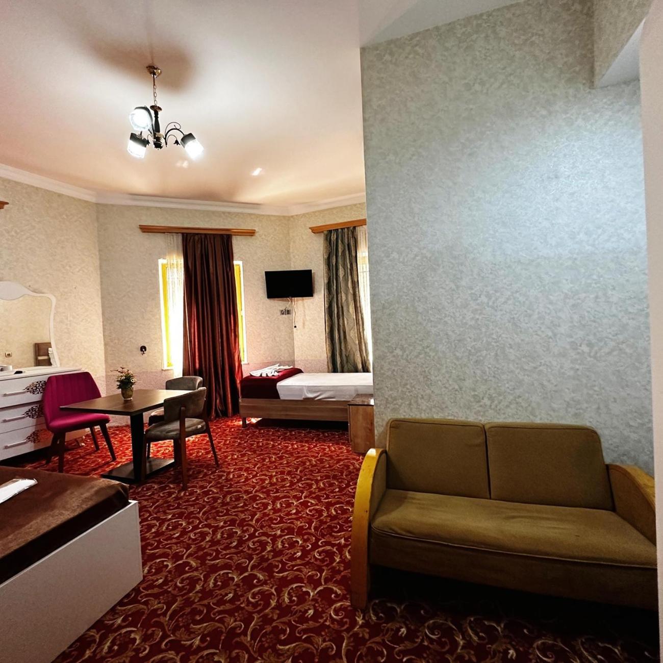 Avi Hotel Baku Eksteriør bilde