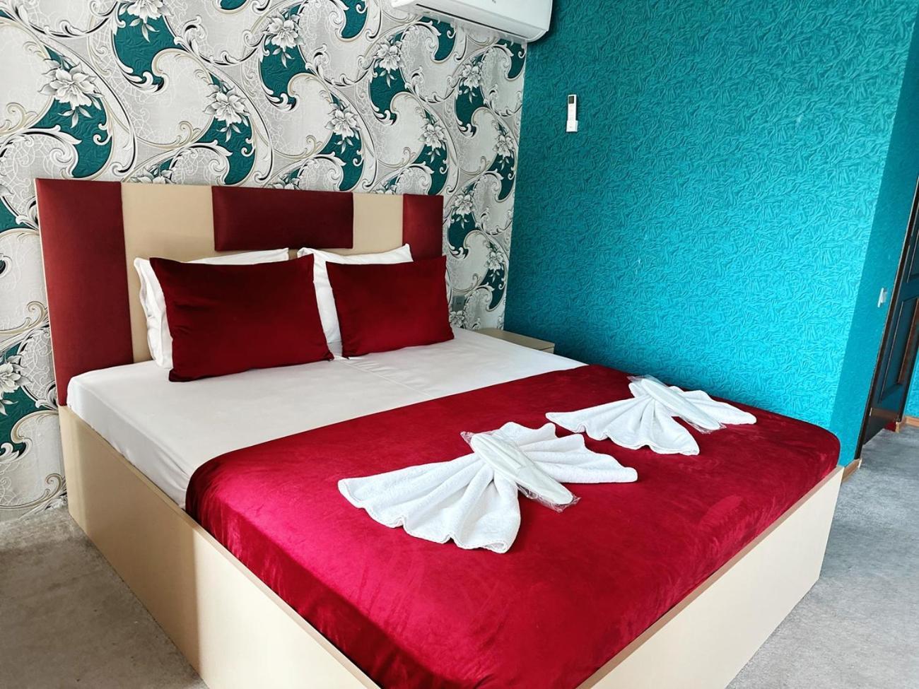 Avi Hotel Baku Eksteriør bilde