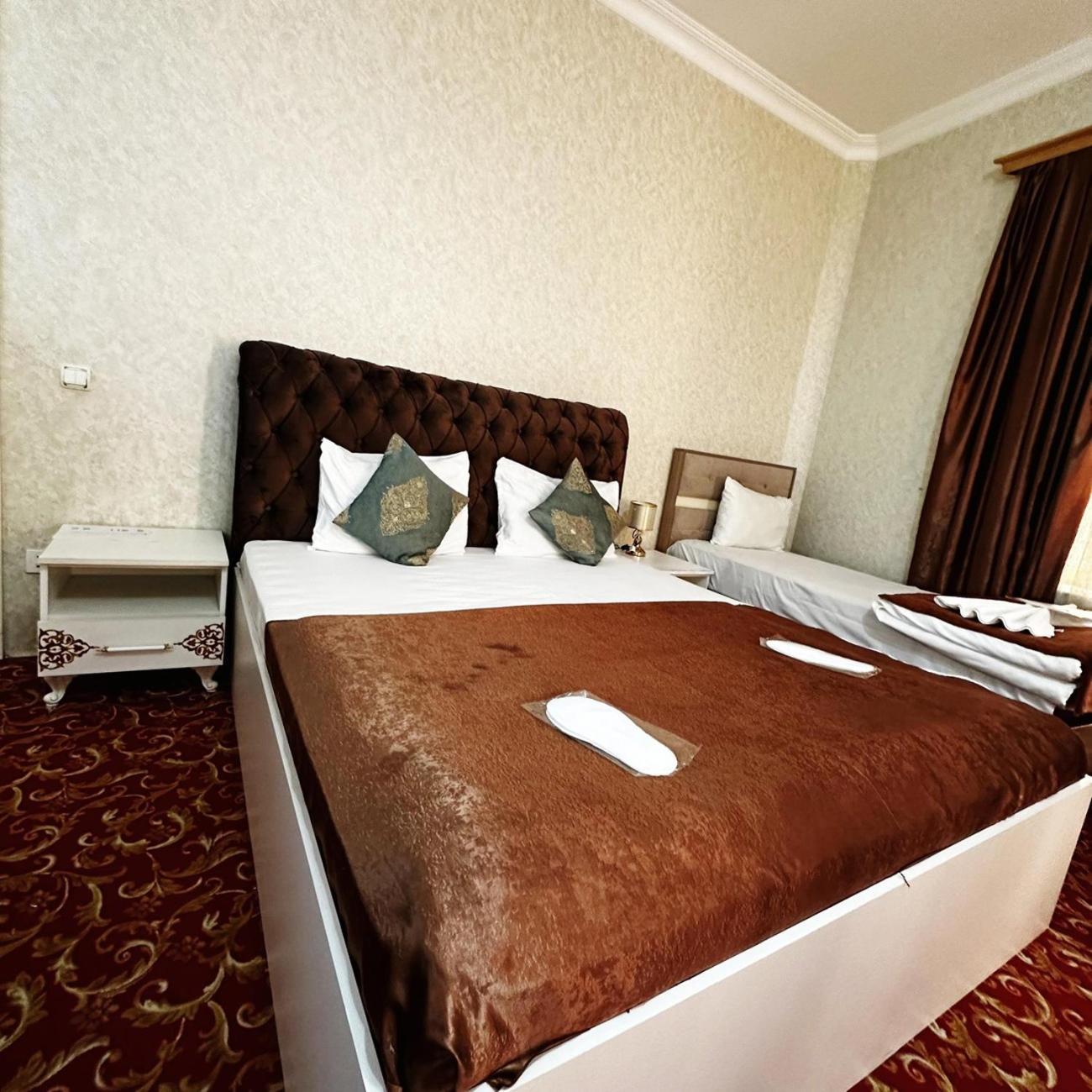 Avi Hotel Baku Eksteriør bilde