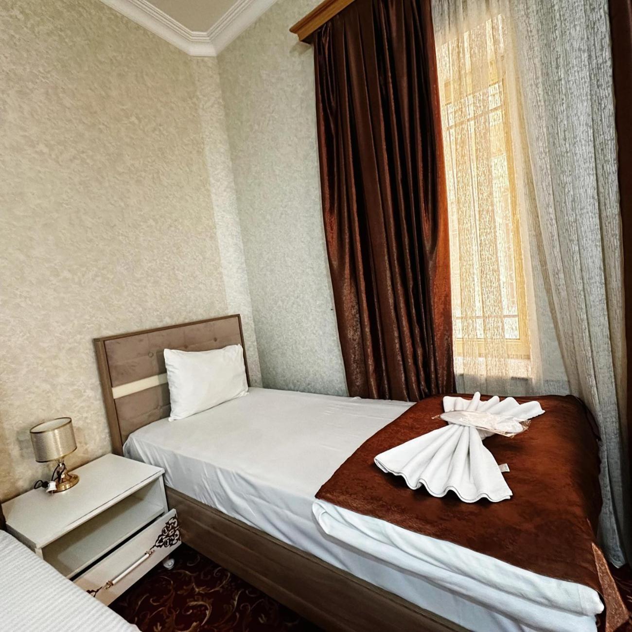 Avi Hotel Baku Eksteriør bilde