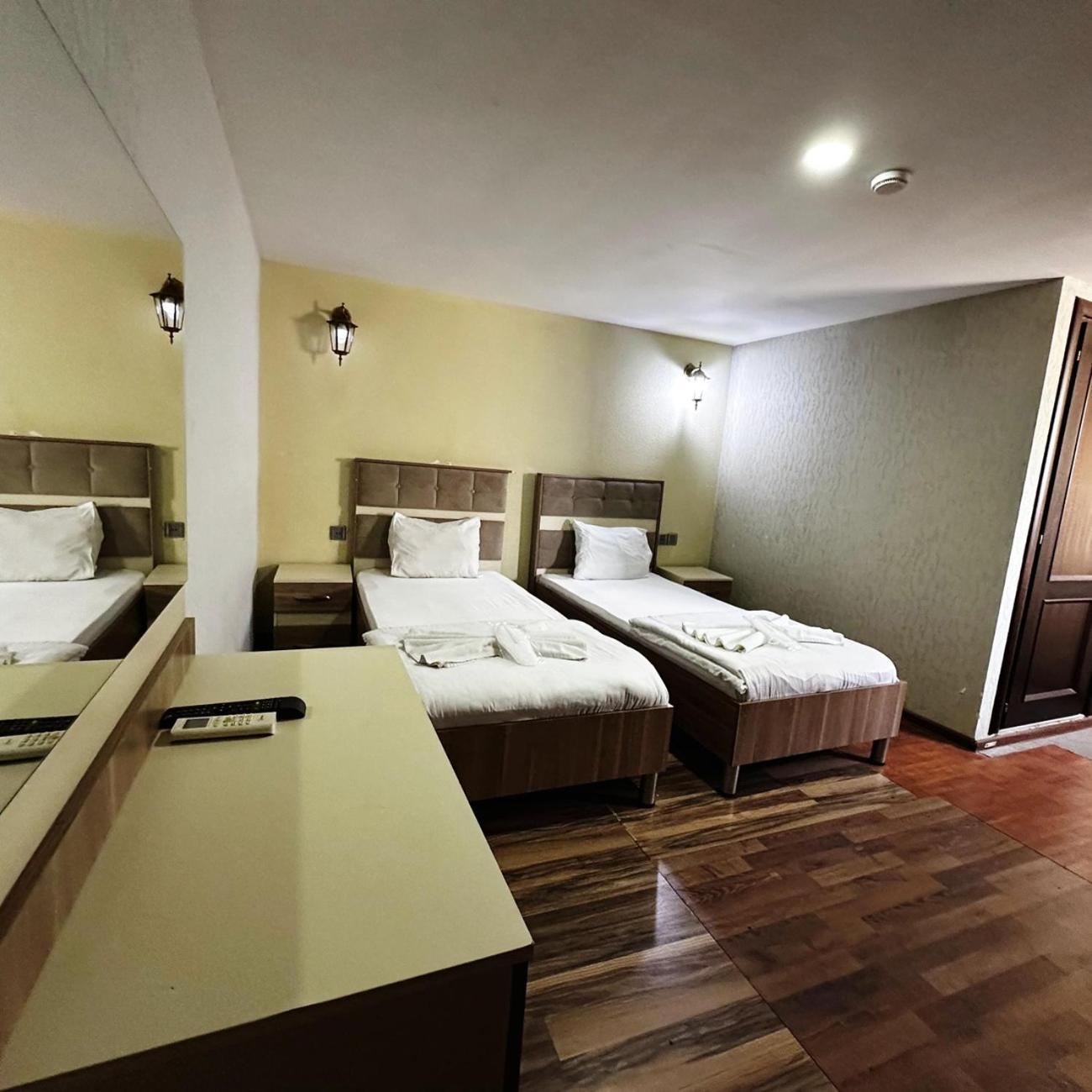 Avi Hotel Baku Eksteriør bilde