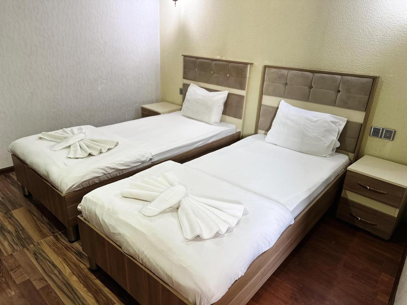 Avi Hotel Baku Eksteriør bilde