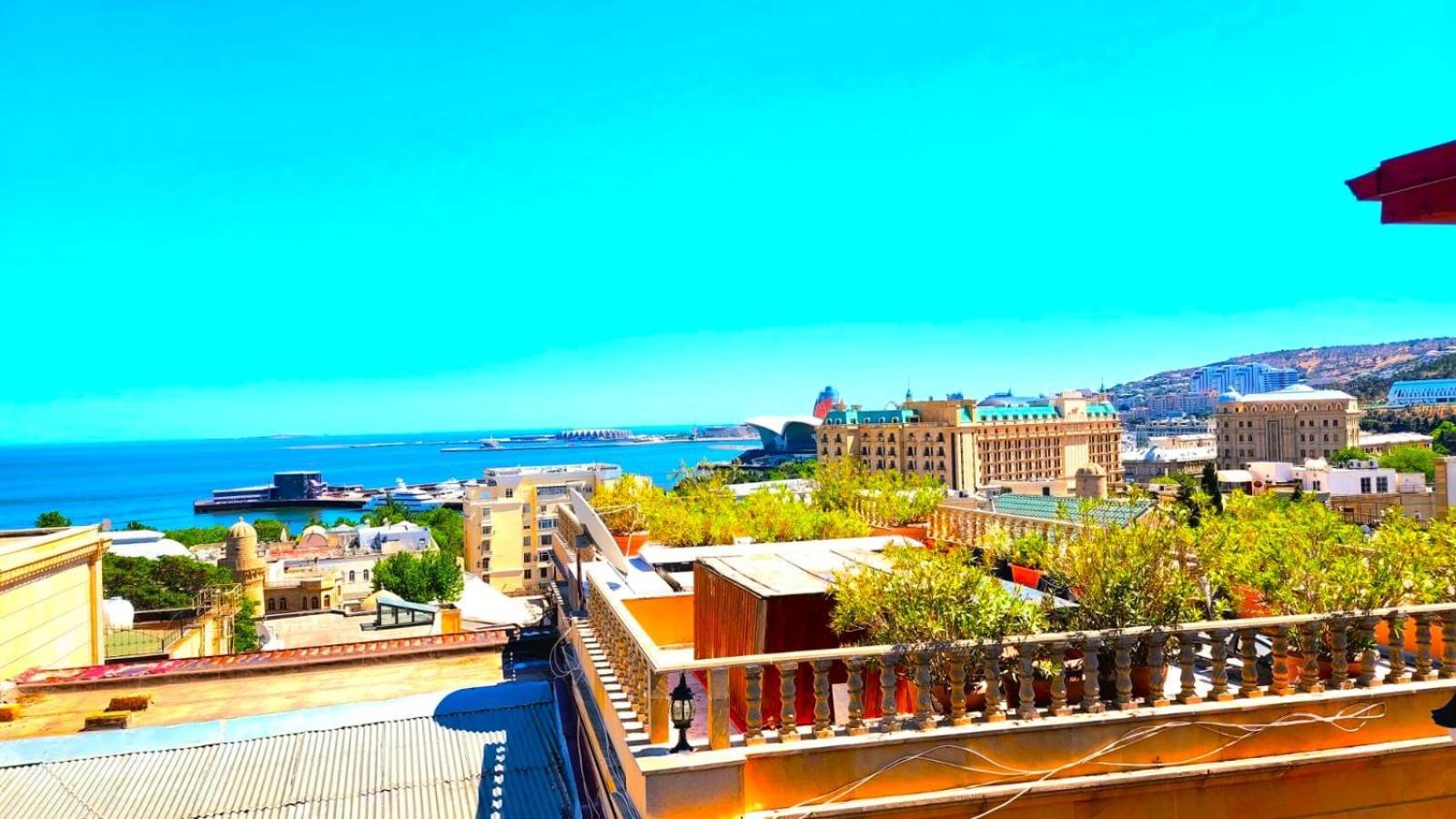 Avi Hotel Baku Eksteriør bilde