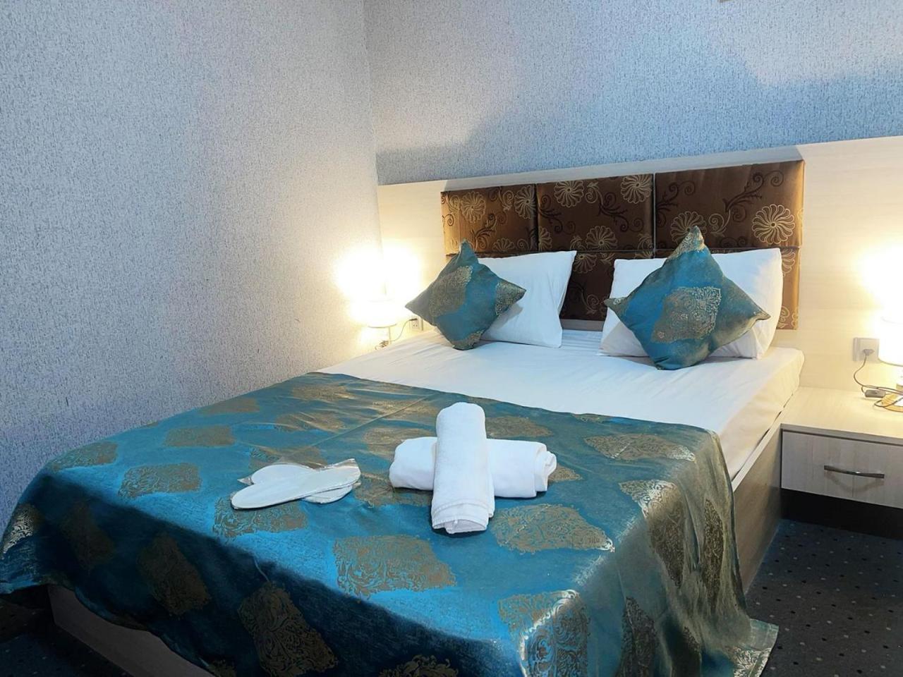 Avi Hotel Baku Eksteriør bilde