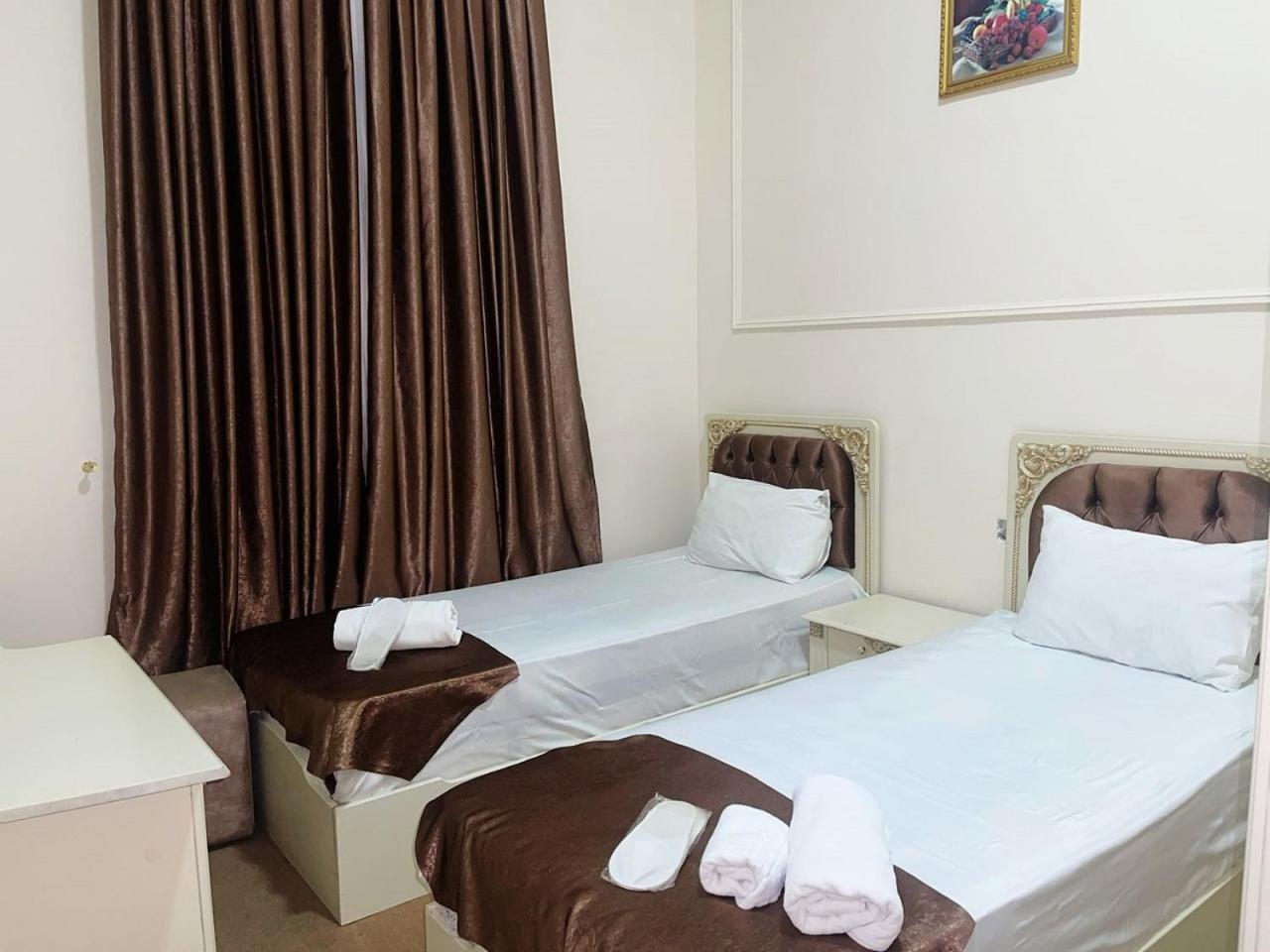 Avi Hotel Baku Eksteriør bilde