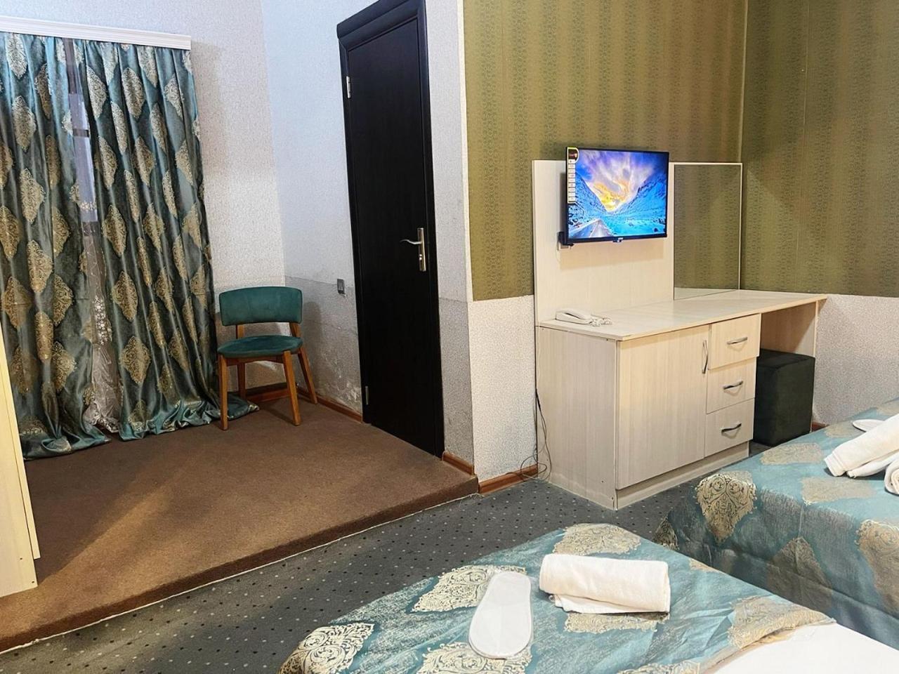 Avi Hotel Baku Eksteriør bilde