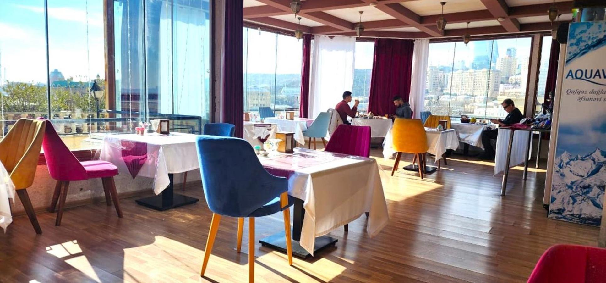 Avi Hotel Baku Eksteriør bilde
