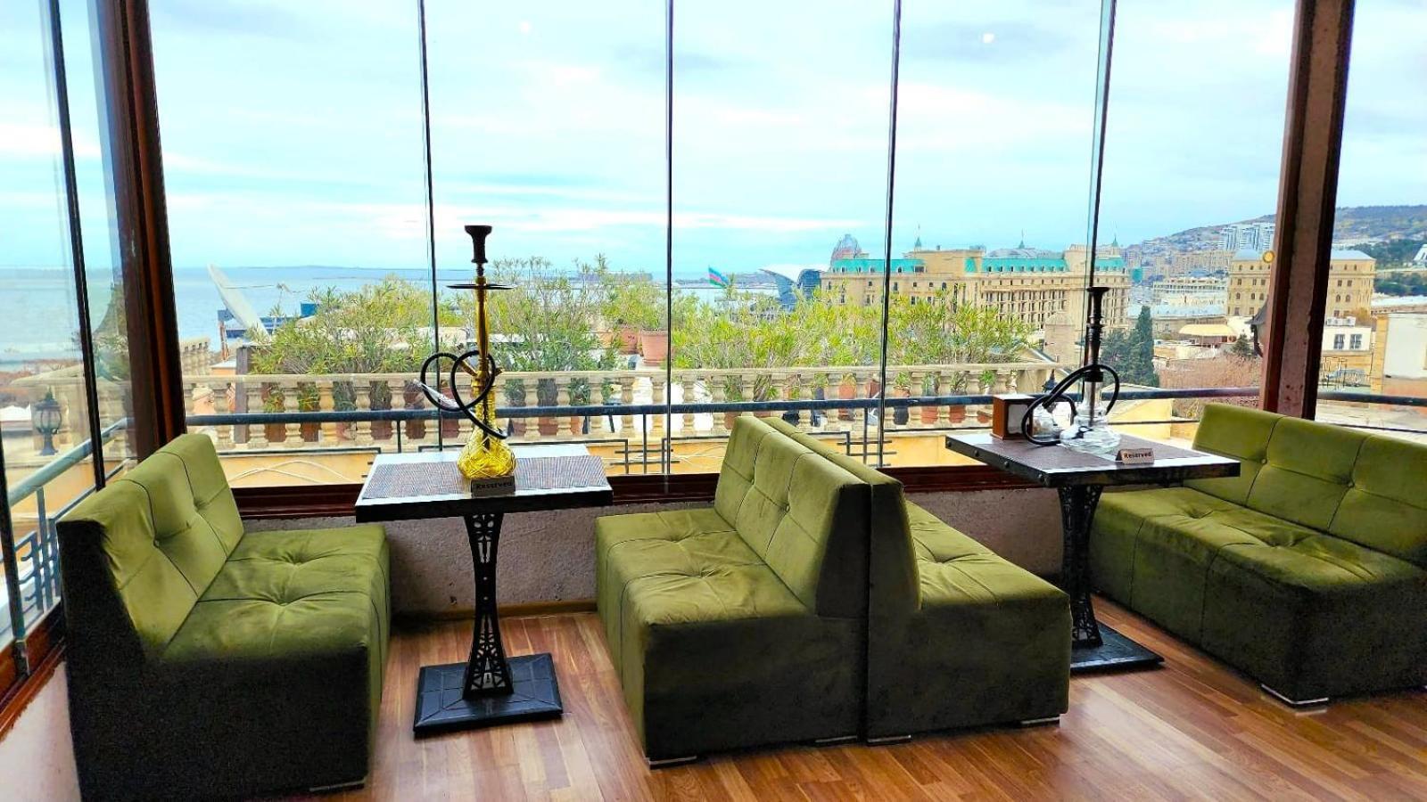 Avi Hotel Baku Eksteriør bilde
